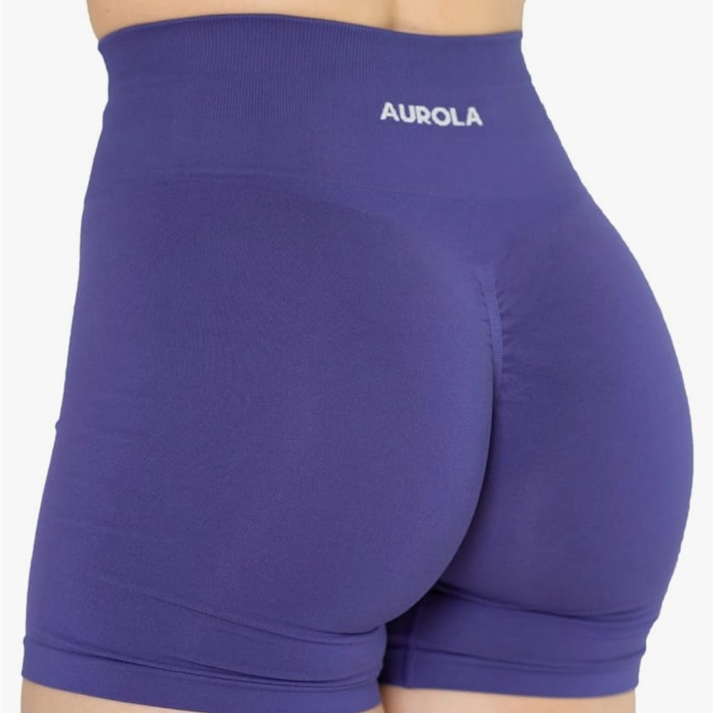 Aurola Shorts